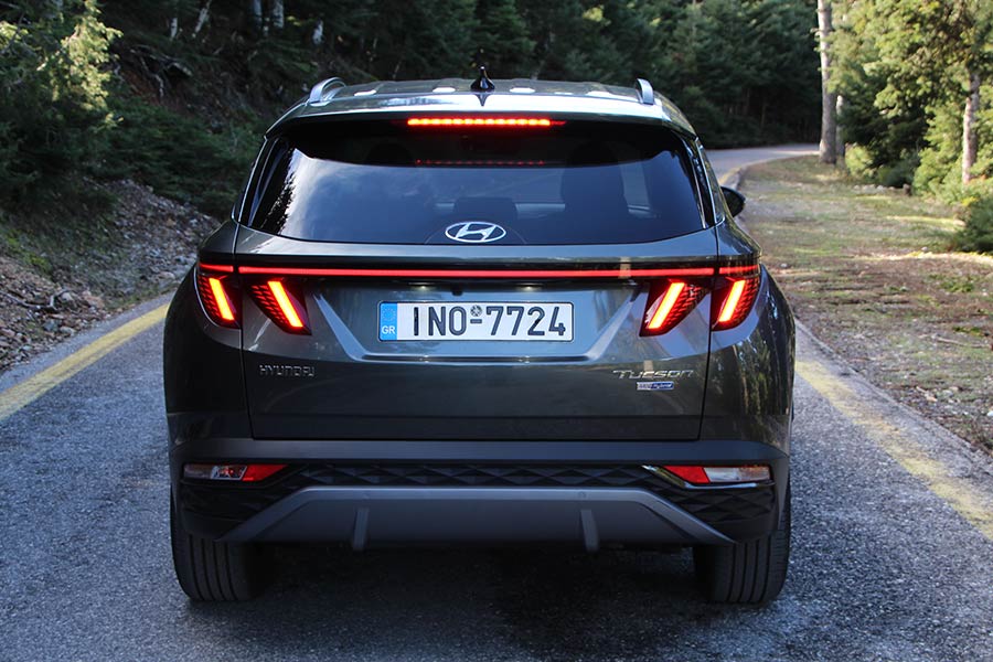 https://autogreeknews.gr/wp-content/uploads/2021/02/Hyundai-Tucson-1.6-180-PS-5.jpg