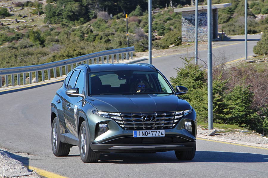 https://autogreeknews.gr/wp-content/uploads/2021/02/Hyundai-Tucson-1.6-180-PS-59.jpg