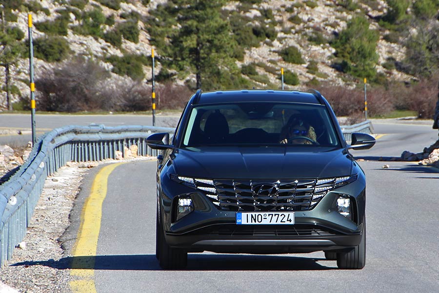 https://autogreeknews.gr/wp-content/uploads/2021/02/Hyundai-Tucson-1.6-180-PS-61.jpg