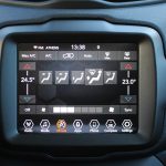 Jeep-Renegade-4xe-(12)