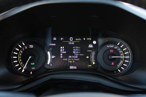 Jeep-Renegade-4xe-(19a)