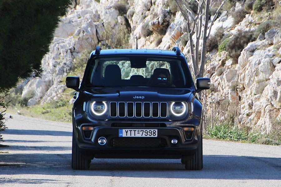 https://autogreeknews.gr/wp-content/uploads/2021/02/Jeep-Renegade-4xe-29.jpg