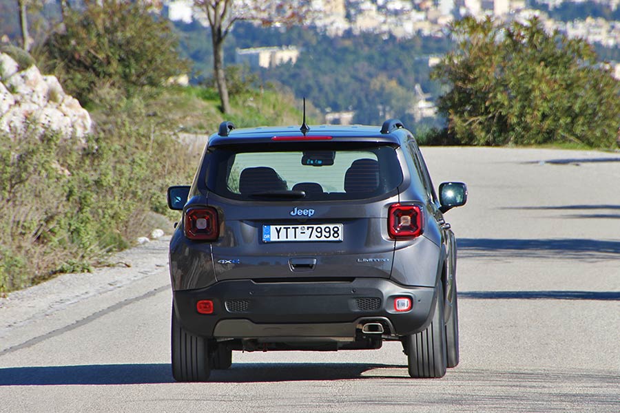 https://autogreeknews.gr/wp-content/uploads/2021/02/Jeep-Renegade-4xe-36.jpg