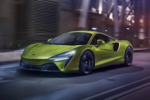 McLaren-Artura-17-PHEV