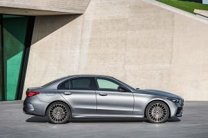 Mercedes-C-Class-2021-(13)