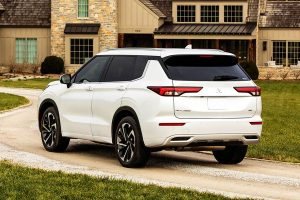 Mitsubishi-Outlander-2021-(15)