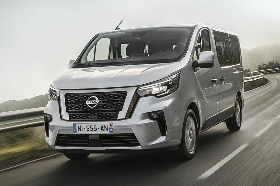 https://autogreeknews.gr/wp-content/uploads/2021/02/Nissan-NV300-Combi-2021-1.jpg
