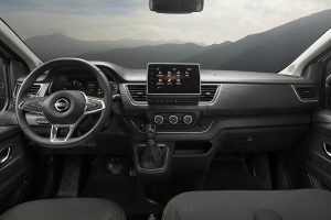 Nissan-NV300-Combi-2021-(2)