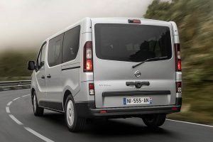 Nissan-NV300-Combi-2021-(3)