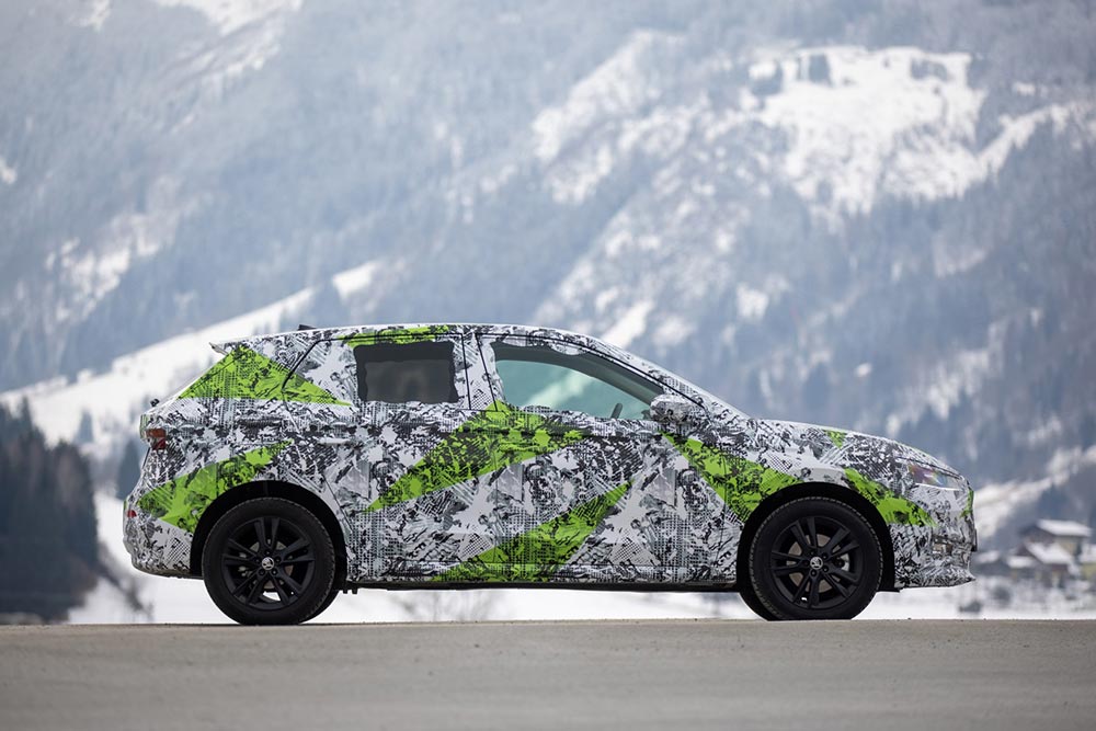 https://autogreeknews.gr/wp-content/uploads/2021/02/Skoda-Fabia-2021-covered-5.jpg
