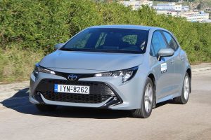 Toyota-Corolla-1.2Τ-1