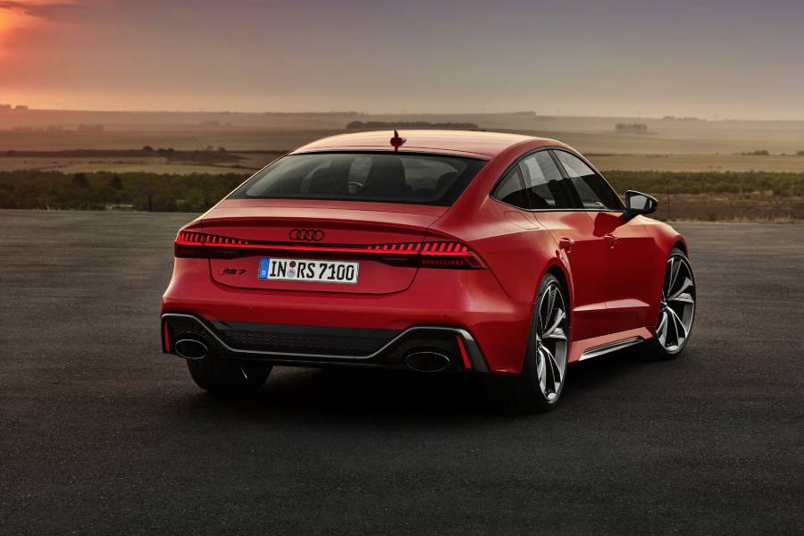 https://autogreeknews.gr/wp-content/uploads/2021/02/audi_rs_7_sportback_94.jpg
