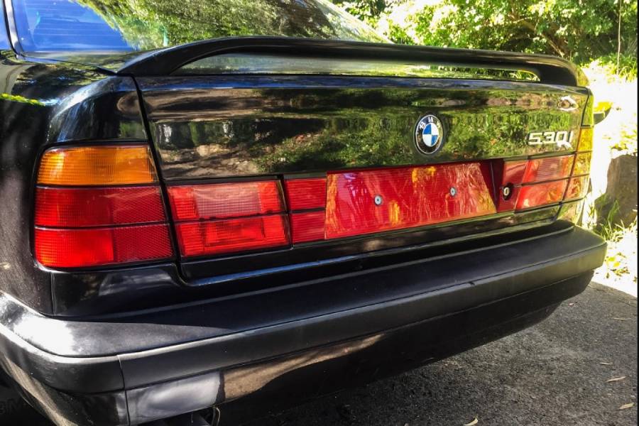 https://autogreeknews.gr/wp-content/uploads/2021/02/bmw-e34-heckblende.jpg