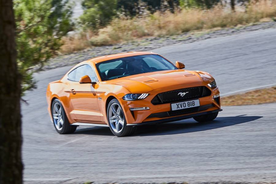 https://autogreeknews.gr/wp-content/uploads/2021/02/ford_mustang_gt_fastback_83.jpg