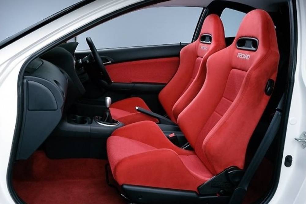 https://autogreeknews.gr/wp-content/uploads/2021/02/honda-integra-type-r-bucket-seats.jpg