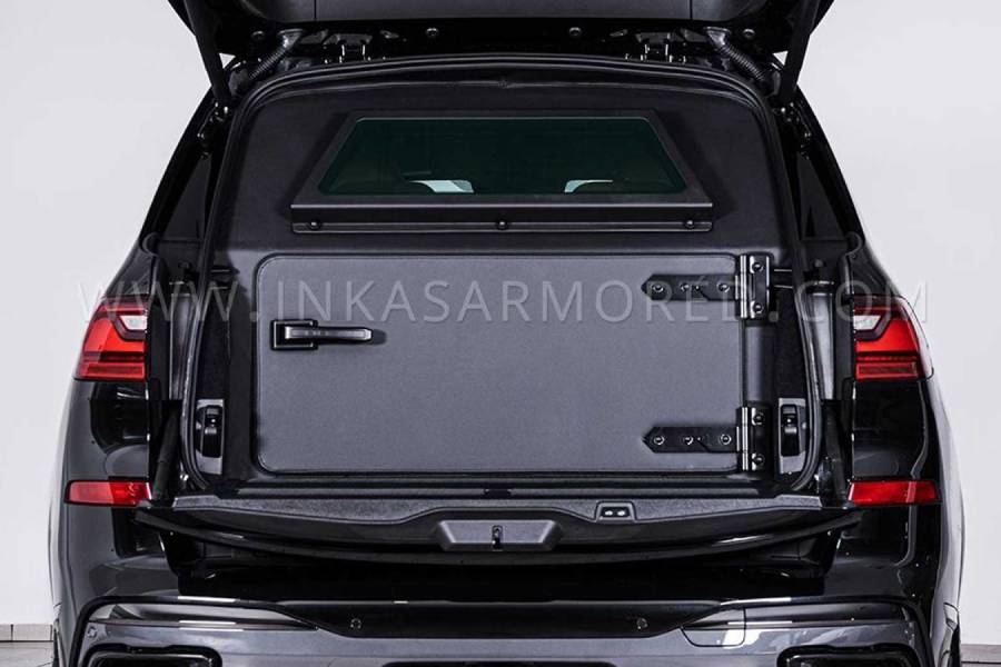 https://autogreeknews.gr/wp-content/uploads/2021/02/inkas-armored-bmw-x7-rear-door.jpg