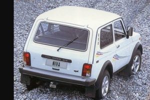 lada niva escape 2