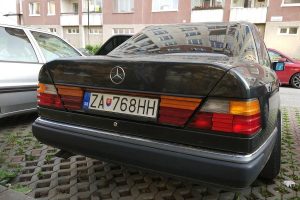 mercedes w124 heckblende