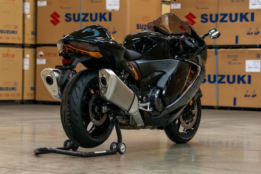 https://autogreeknews.gr/wp-content/uploads/2021/02/new-2021-suzuki-hayabusa-10.jpg