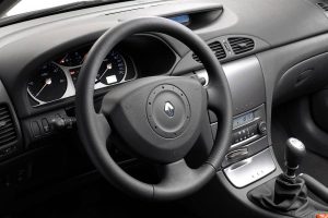 renault_laguna_hatchback_81