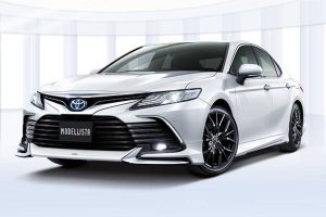 toyota-camry-modellista-three-quarters