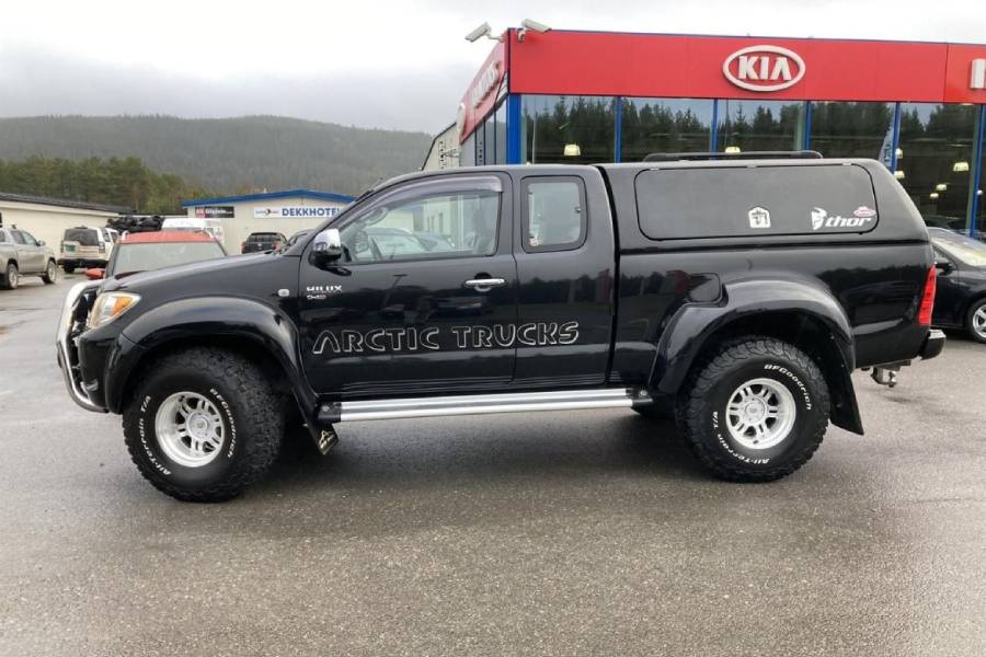 https://autogreeknews.gr/wp-content/uploads/2021/02/toyota-hilux-arctic-trucks-for-sale-3.jpg