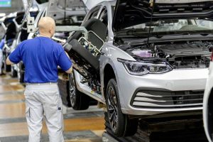vw wolfsburg assembly line