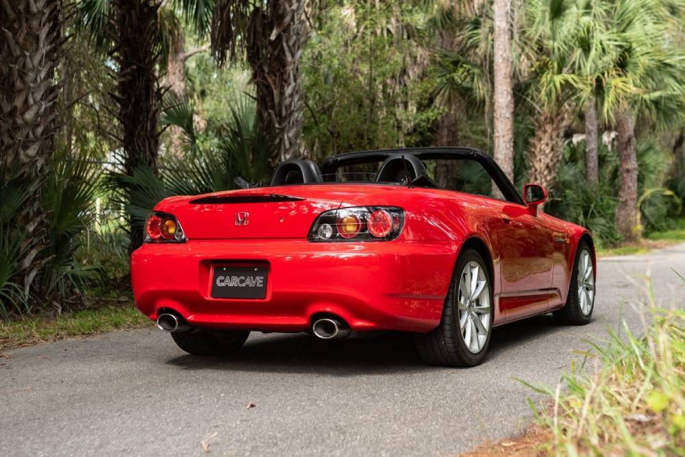 https://autogreeknews.gr/wp-content/uploads/2021/03/2007-honda-s2000-for-sale-3.jpg
