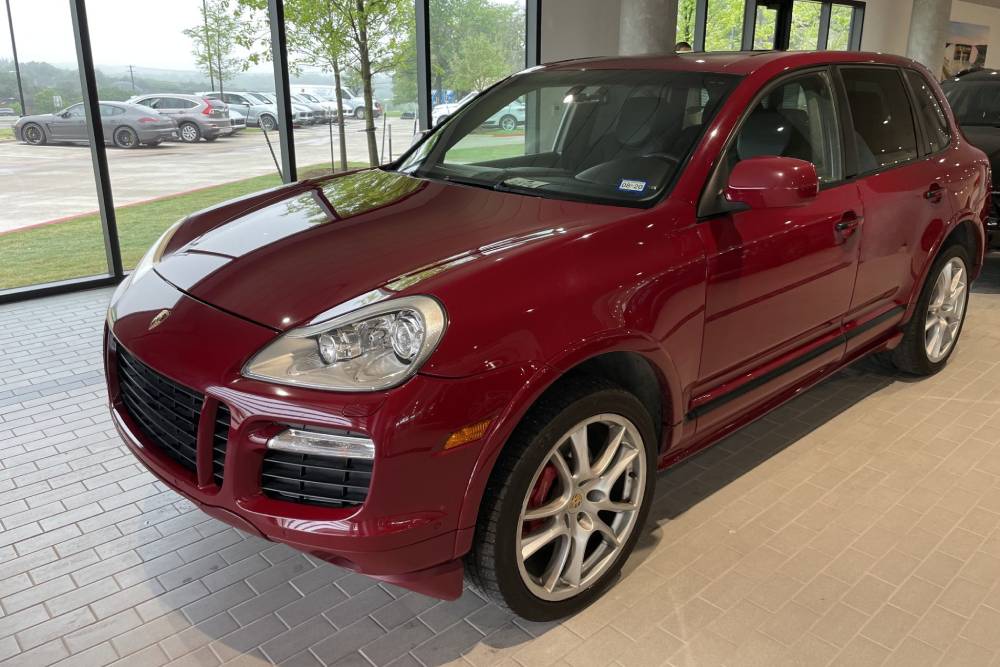 https://autogreeknews.gr/wp-content/uploads/2021/03/2009_porsche_cayenne_gts_for_sale-10.jpg