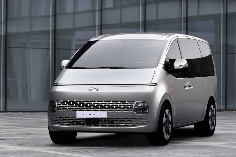 https://autogreeknews.gr/wp-content/uploads/2021/03/2021-hyundai-staria-4.jpg