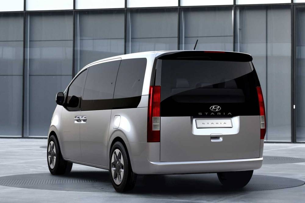 https://autogreeknews.gr/wp-content/uploads/2021/03/2021-hyundai-staria-5.jpg
