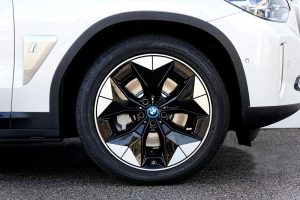 BMW-iX3-2020 (1)