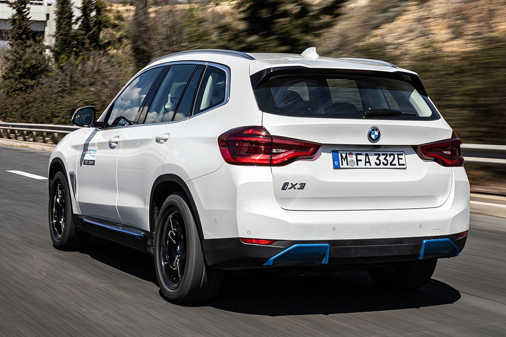 https://autogreeknews.gr/wp-content/uploads/2021/03/BMW-iX3-7.jpg