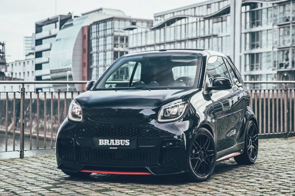 https://autogreeknews.gr/wp-content/uploads/2021/03/Brabus_Smart_92R_03.jpg