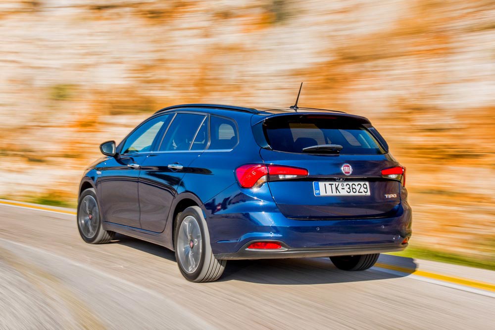 https://autogreeknews.gr/wp-content/uploads/2021/03/Fiat-Tipo-SW-1.jpg
