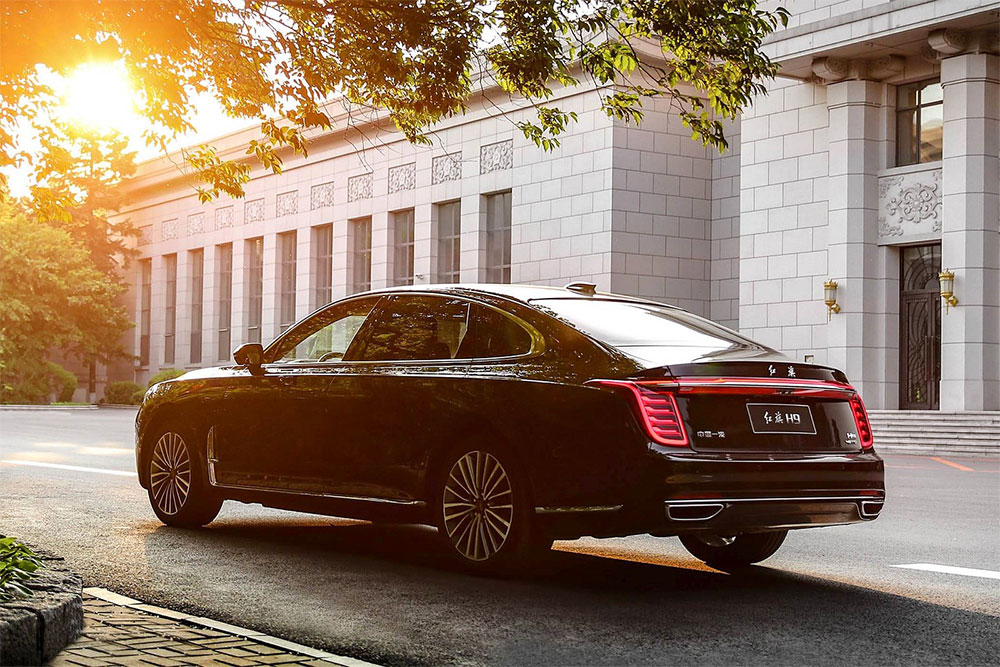 https://autogreeknews.gr/wp-content/uploads/2021/03/Hongqi_H9_4.jpg