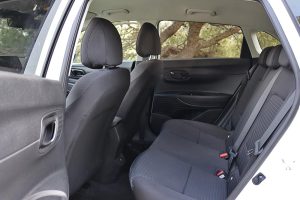 Hyundai-i20-1.0T-100-PS-7DCT-(19)