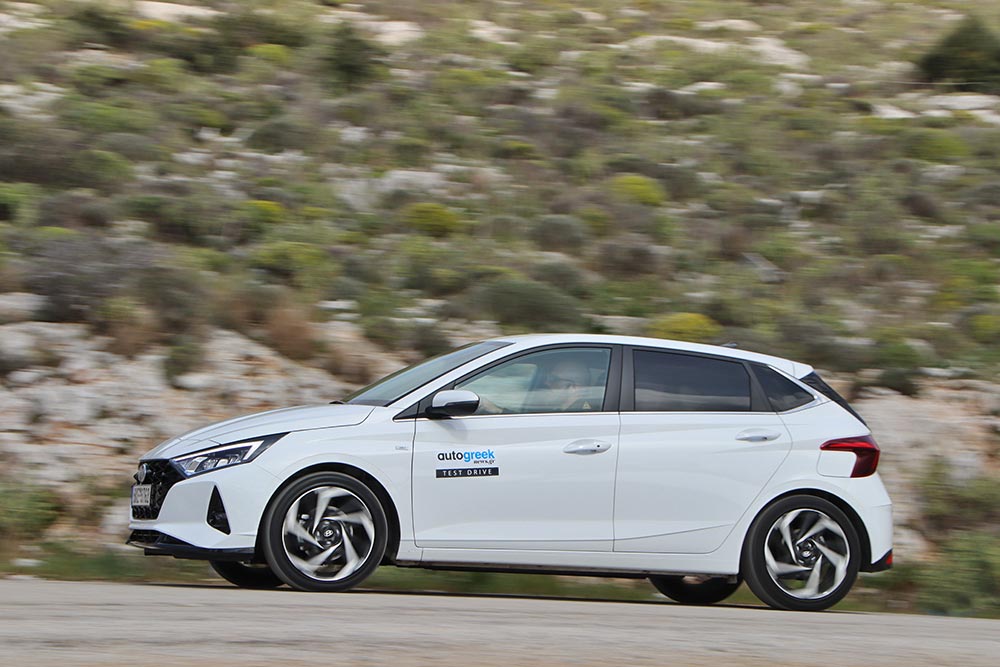 https://autogreeknews.gr/wp-content/uploads/2021/03/Hyundai-i20-1.0T-100-PS-7DCT-8.jpg
