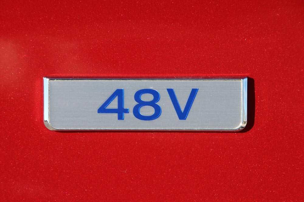 Υβριδικό 160 ίππων με τιμή για σεμινάριο