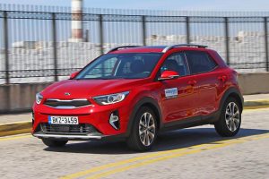 Kia Stonic 1.0 T-GDI 120 7DCT (1)
