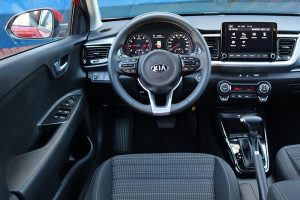 Kia Stonic 1.0 T-GDI 120 7DCT (7)