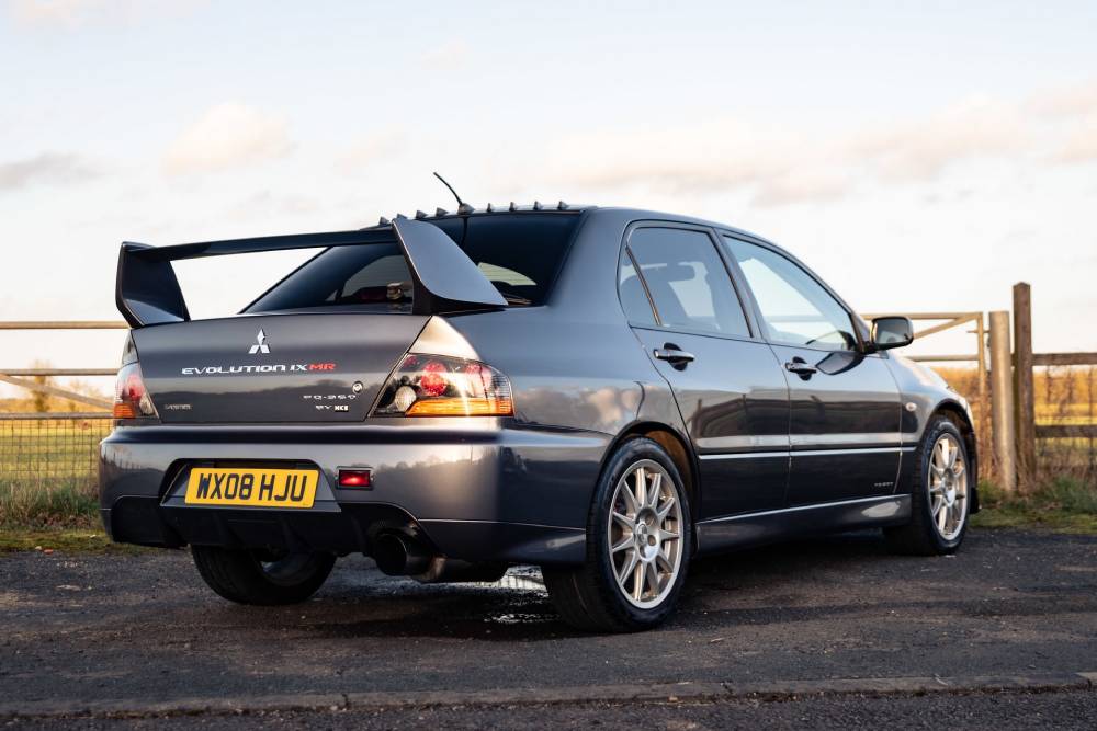 https://autogreeknews.gr/wp-content/uploads/2021/03/Mitsubishi-Fleet-Auction-Evo-IX-2.jpg