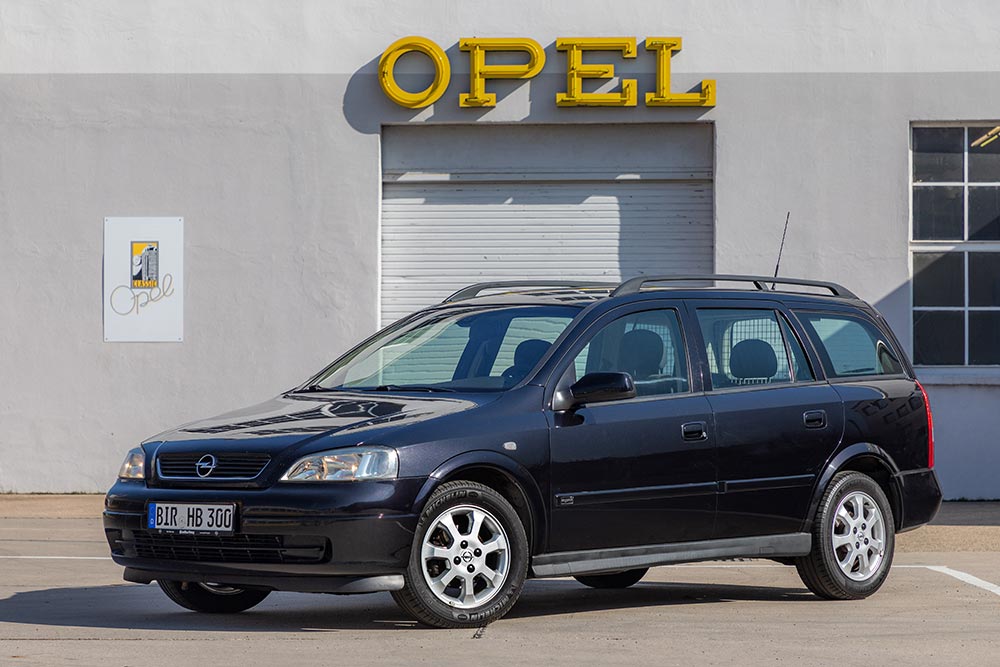 https://autogreeknews.gr/wp-content/uploads/2021/03/Opel-Astra-Caravan-2003-6.jpg