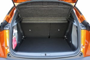 Peugeot 2008 1.2 130 (9)