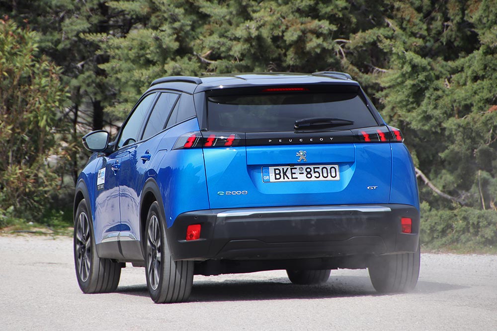 https://autogreeknews.gr/wp-content/uploads/2021/03/Peugeot-e-2008-15.jpg