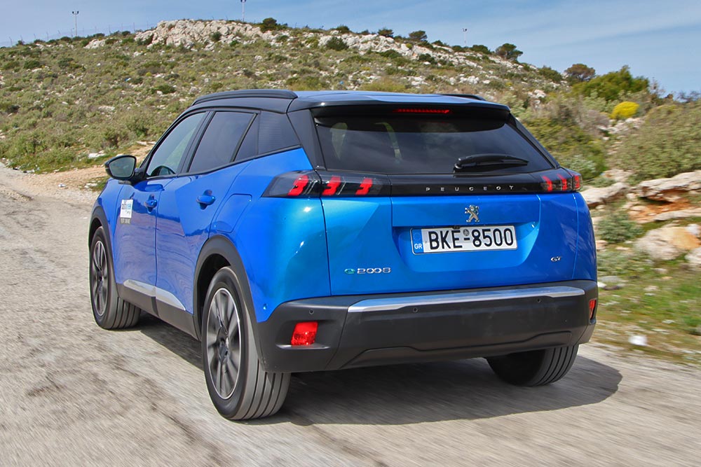 https://autogreeknews.gr/wp-content/uploads/2021/03/Peugeot-e-2008-2.jpg