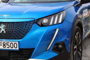 Peugeot-e-2008-(20)