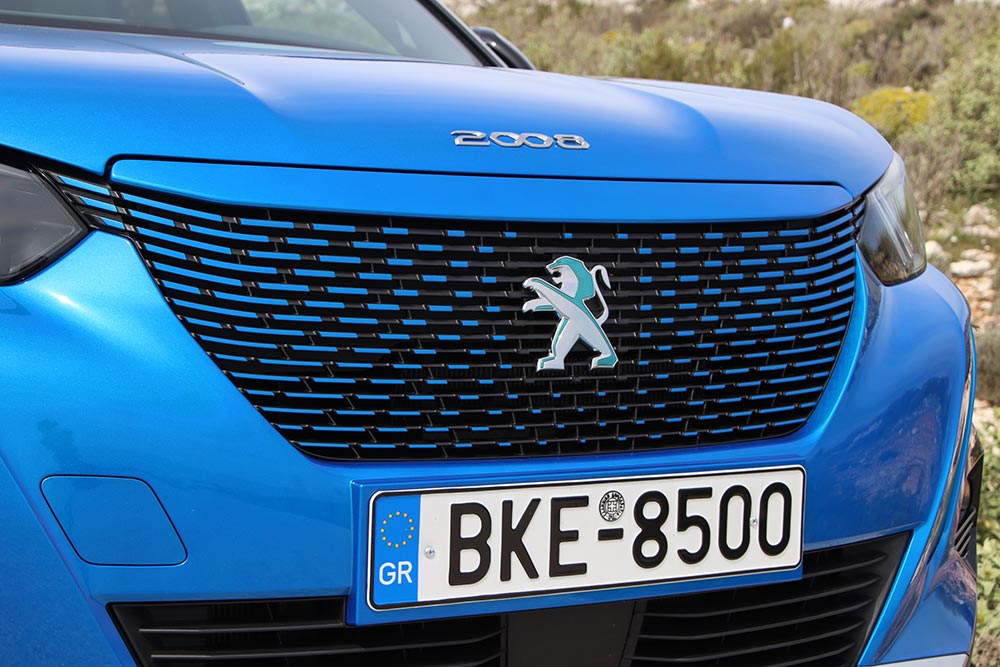https://autogreeknews.gr/wp-content/uploads/2021/03/Peugeot-e-2008-21.jpg