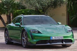 Porsche-Taycan-Cross-Turismo-(6)