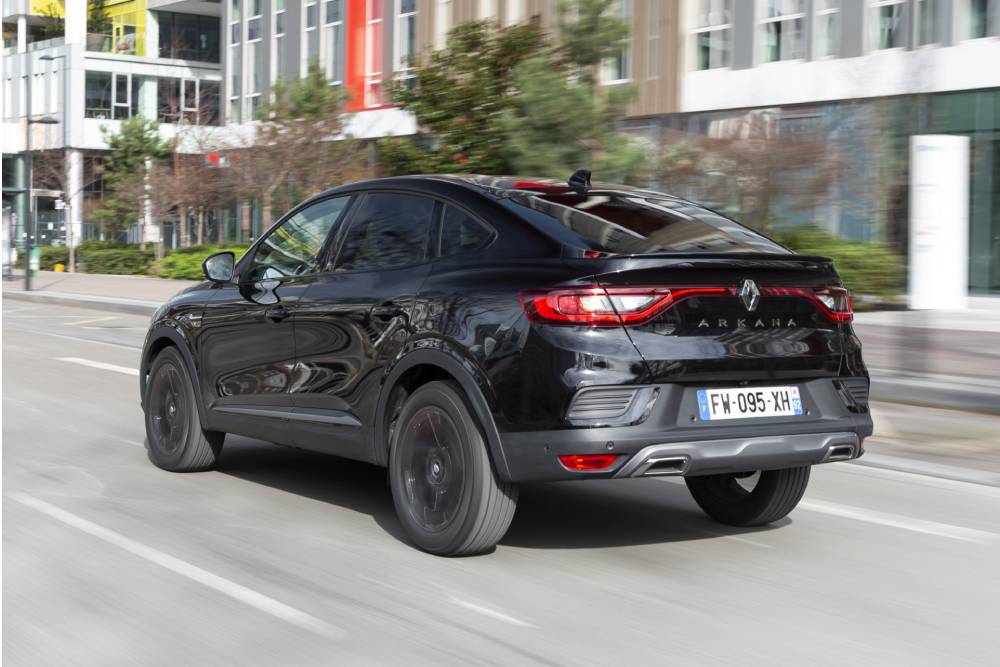 https://autogreeknews.gr/wp-content/uploads/2021/03/Renault-Arkana-20.jpg